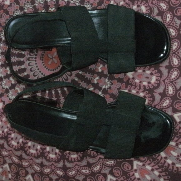 Fanfares Shoes Fanfares Patent Leather Black Strappy Shoes Sandals